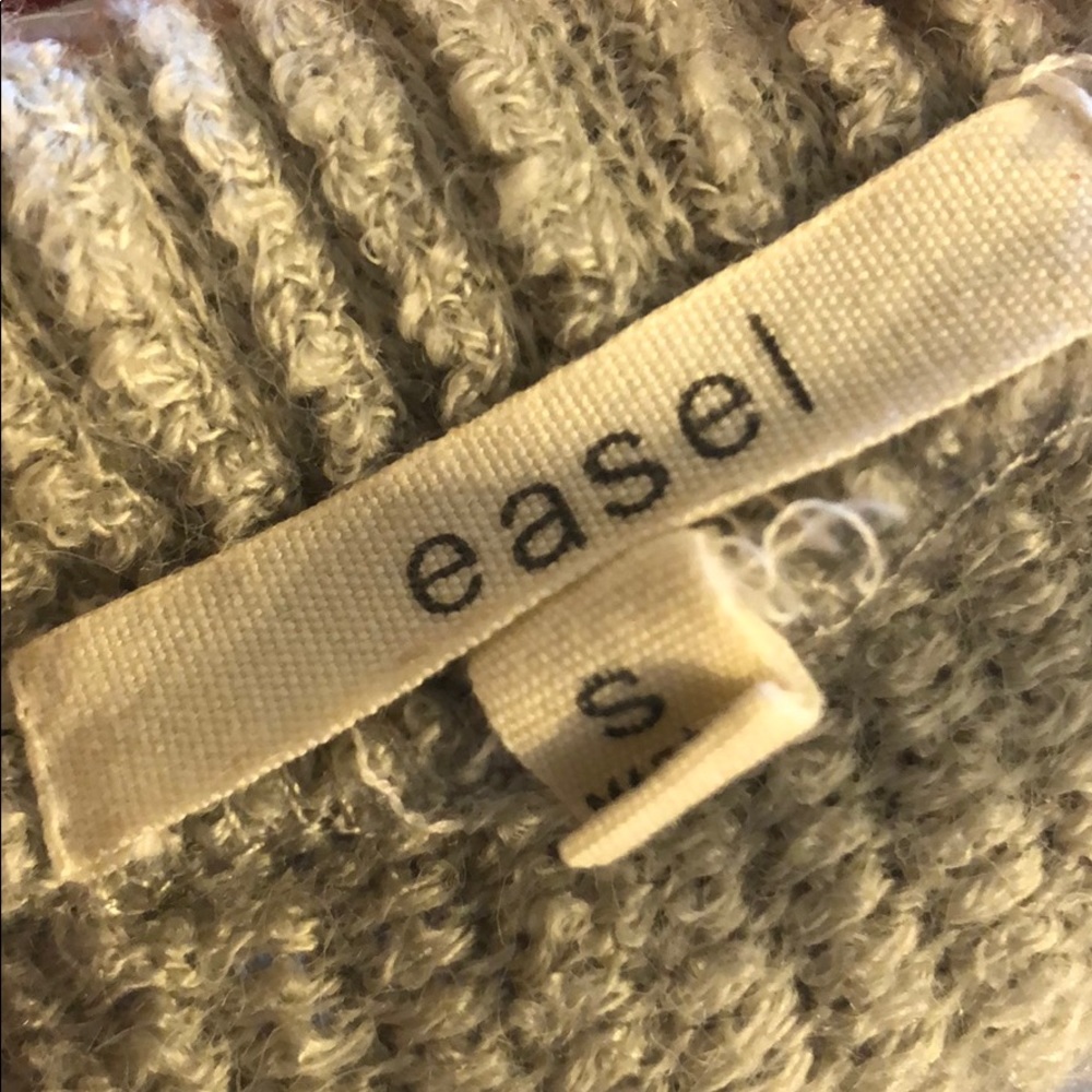 Color Block Sweater - Picture 2 of 2